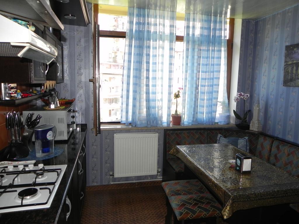 Comfortable Apartment In บาทูมิ ภายนอก รูปภาพ